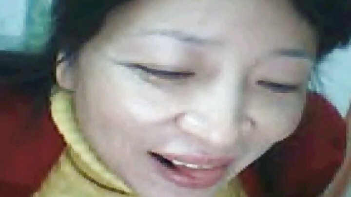 এক সুন্দরী শ্যামাঙ্গীর সাথে পিওভি পর্ন ভিডিও