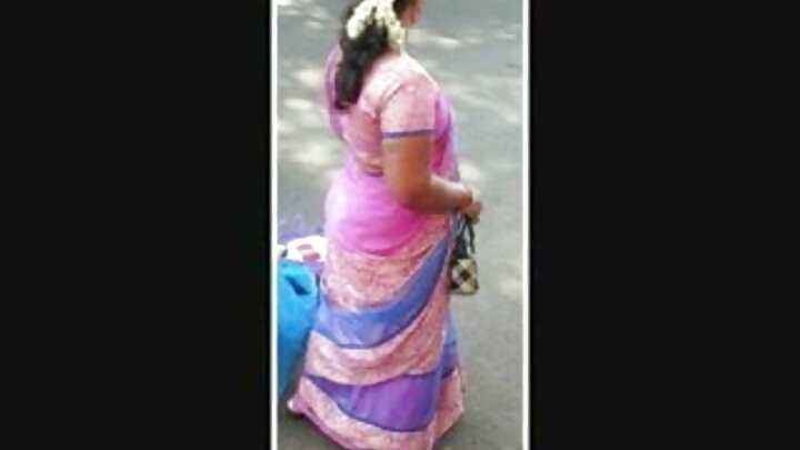 রুশ ভাষায় ঘরোয়া পর্ন যেখানে তারা ছোট ললি লিপসকে চোদে