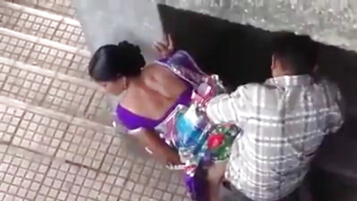 পিওভি পর্ন যেখানে একজন ছেলে তার সৎ বোনকে চোদে