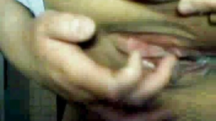 কথোপকথন পর্ন যেখানে এক মেয়ে তার সৎভাইকে চোদে