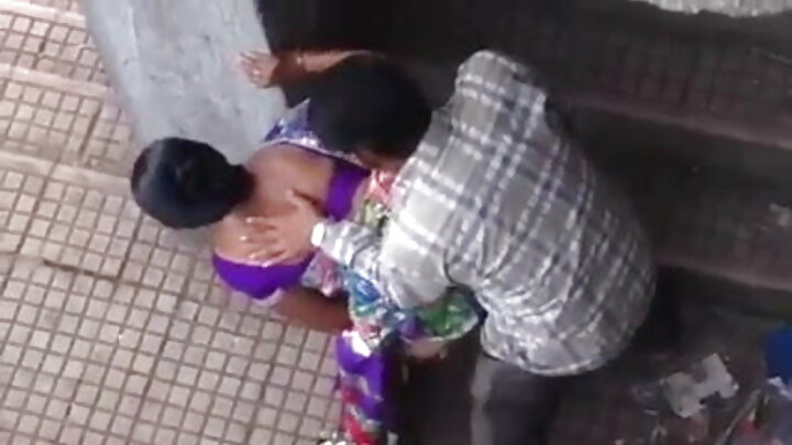 ইভা সুইট এবং ভ্যানা বারডোট একজন কৃষ্ণাঙ্গ পুরুষের সাথে তাদের প্রেমিকদের ঠকায়।